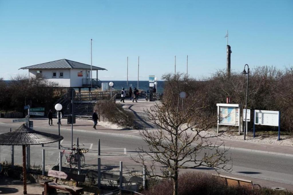 Fewo 08 Seemoewe Mit Blick Auf Salzhaff Und Ostsee เรลิค ภายนอก รูปภาพ